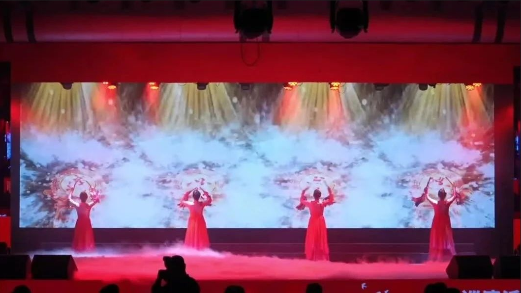 礼赞新中国 奋进新时代|国米乐投官网“文化心连心”精彩歌舞节目~